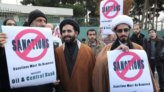 اعتراض به تحریم ایران یا رژیم ایران
