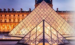 گشایش موزه لوور در پاریس