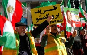 تظاهرات ایرانیان آزاده در اعتراض به حضور ظریف در کنفرانس مونیخ
