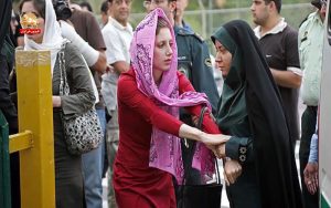 می‌خواهم بتوانم به فرزندانم بگویم که سکوت نکرده‌ام – قیام ایران