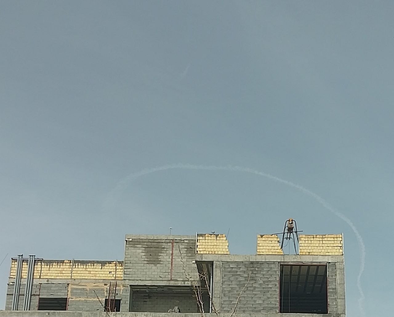 موشک بالستیک سپاه از خمین شلیک شد، برگشت و به خود شهر خورد!